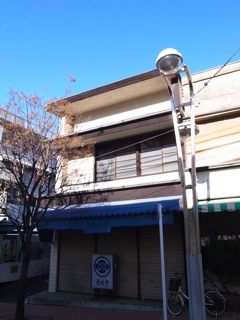 真面目な努力が忍ばれる。勝手にそう思わせてください_d0057843_2355287.jpg