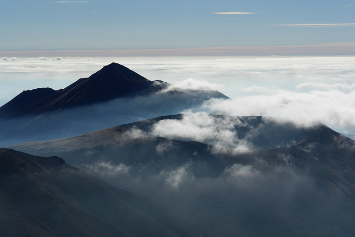 美しき山 by CX2 & DSC-R1_c0049299_1841171.jpg