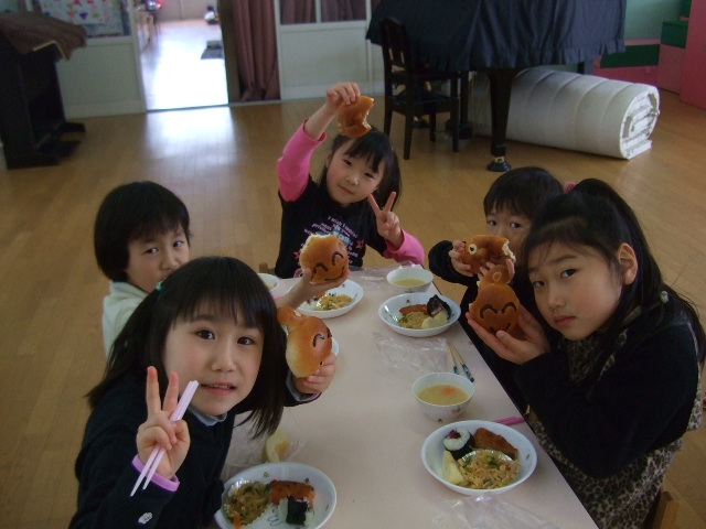 ゆり組、おにぎり屋さん成功!_d0166047_14582031.jpg