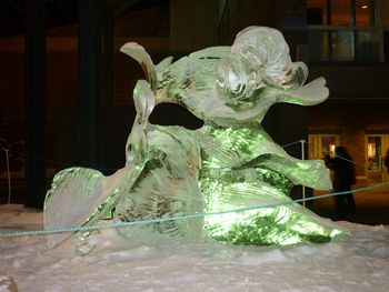 氷の彫刻 (アンカレジ)_b0135948_864490.jpg