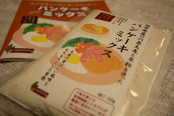 大麦パンケーキミックス。_e0045565_22203091.jpg
