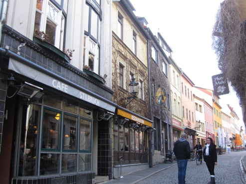 f0229725_1653430.jpg