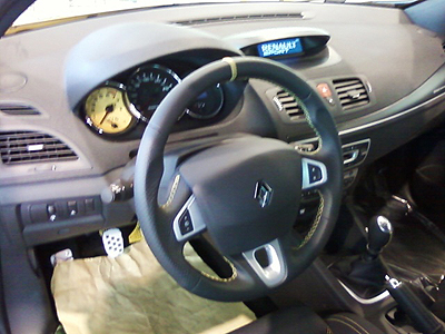 Nuevo Megane RS_f0076353_235257.jpg