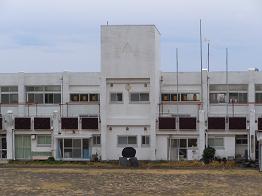 旧坪田小・中学校_c0204385_16203016.jpg