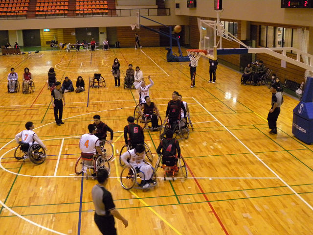 2011/1/29 車椅子バスケットボール都大会 No Excuseの戦い _e0089232_2084518.jpg