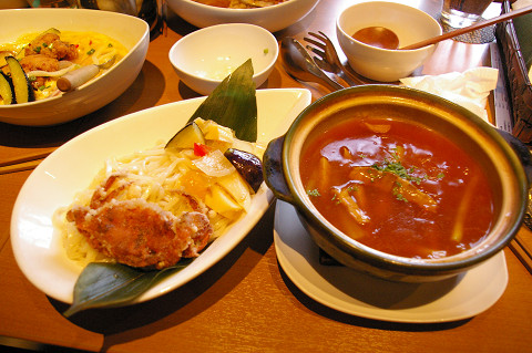 吉祥寺に行ってきましたpart2 昼食・吉祥寺美術館_a0186568_23545988.jpg