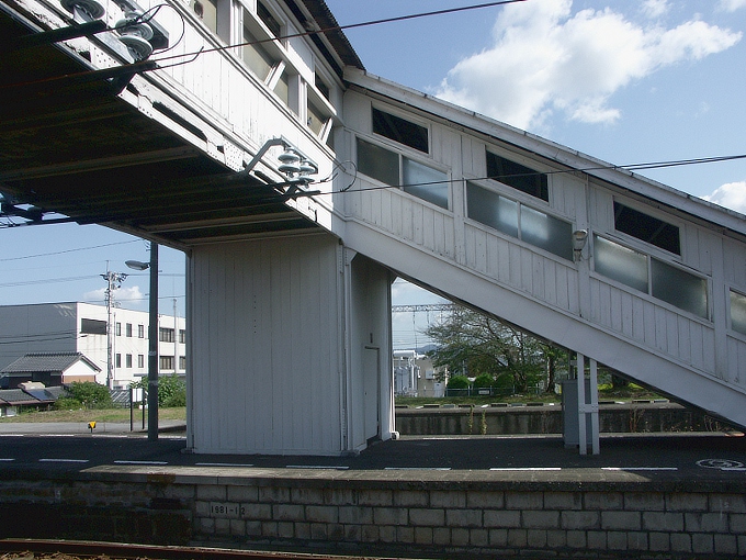 土讃線善通寺駅_f0116479_2355422.jpg