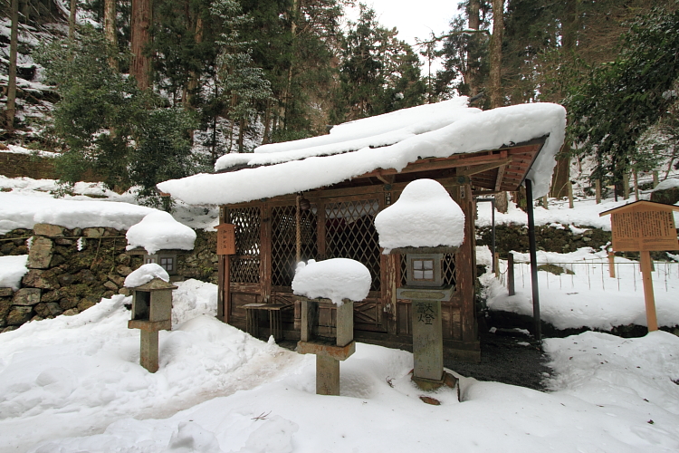 雪の貴船・鞍馬_e0051888_0585395.jpg