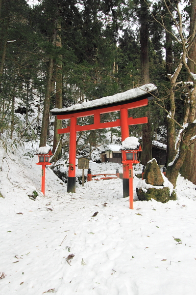 雪の貴船・鞍馬_e0051888_1142938.jpg