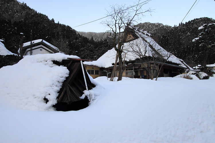 かやぶきの里 雪灯廊 ~前編~_e0051888_234732.jpg