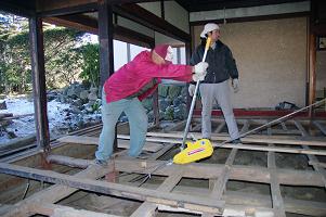 傾きの修正 古民家再生記録 その3 カントリーボックス信州の地域燦燦 傾きの修正 古民家再生記録 その3 カントリーボックス信州の地域燦燦