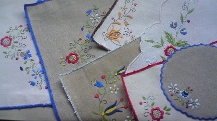 ポーランドの伝統刺繍のリネンクロス ポーランドのブログ ポーランドの伝統刺繍のリネンクロス ポーランドのブログ
