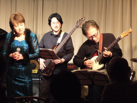 荒川和子ライブ_c0229062_1750408.jpg