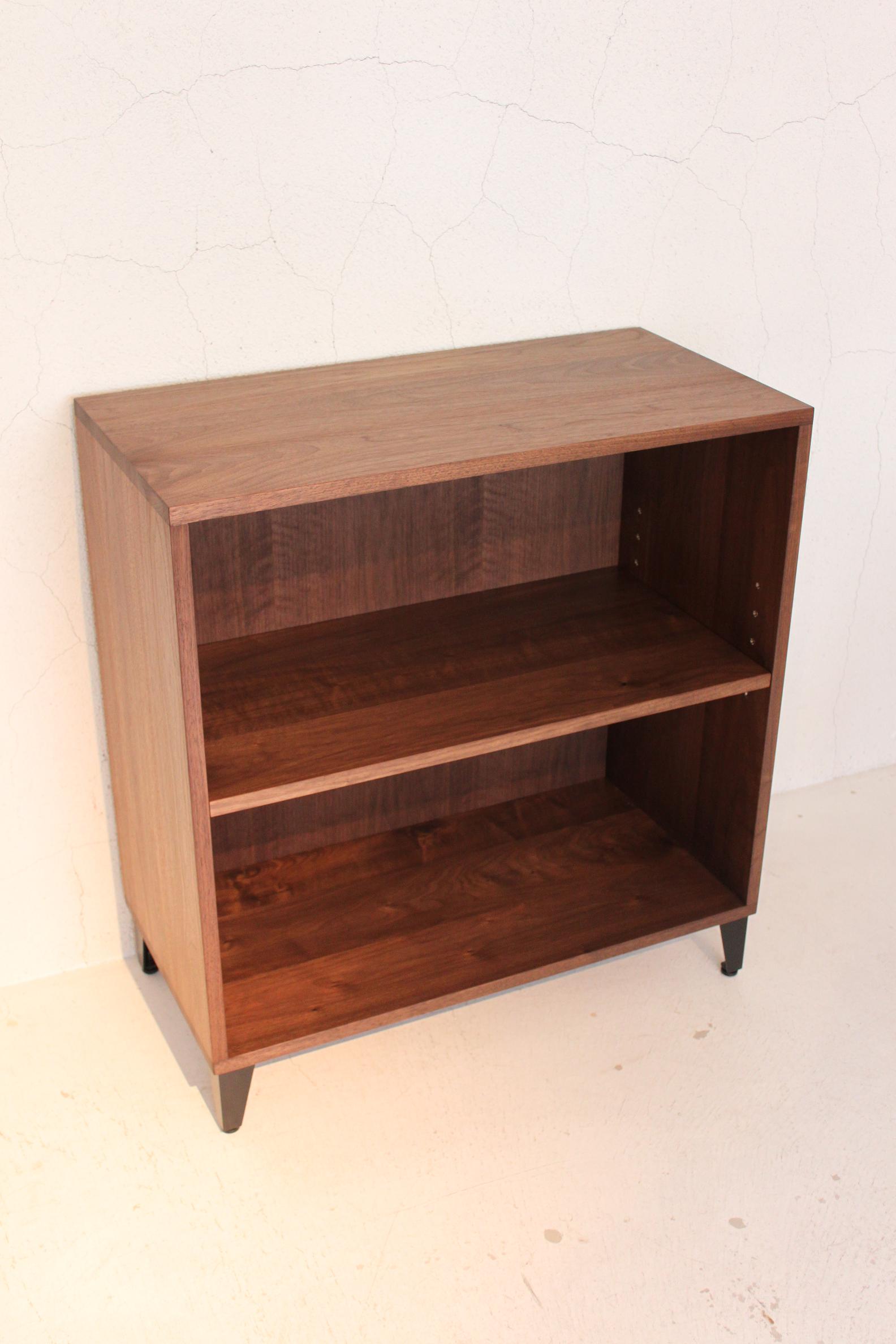 TB SHELF_c0146581_1552493.jpg