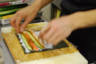 いろんな意味で、まかないは大事です_e0025817_0194773.jpg