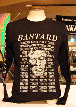 \"BASTARD\"Tシャツでドーーーーン!!_f0004730_1364095.jpg