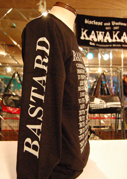 \"BASTARD\"Tシャツでドーーーーン!!_f0004730_137087.jpg