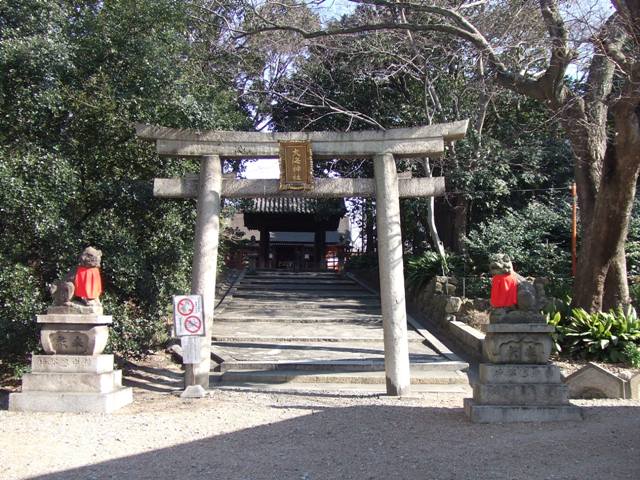 Daikai Shrine, right next to Sumiyoshi Grand Shrine_e0046748_16155235.jpg