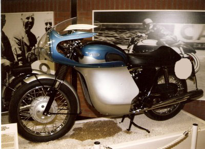 AVON Fairing_f0205962_354893.jpg