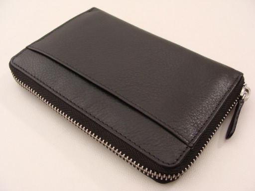 BARNEYS NEWYORK ‖ ZIP AROUND WALLET_f0136480_1512745.jpg