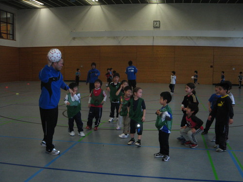 FCFJ 第一回 Kids Soccer School_d0135799_5271428.jpg