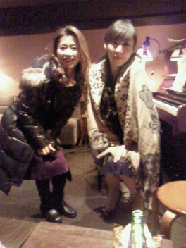 新宿あうん~明けて本日学芸大学のアジアンカフェ初出演です。_f0178313_115742.jpg