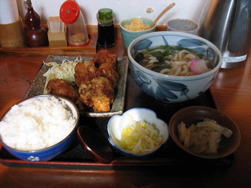 釜揚げうどん　千船屋　鶏の唐揚げ定食_c0208328_124637.jpg