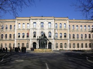 トルコ旅行記(2)イスタンブール大学ほか_f0138645_12404443.jpg