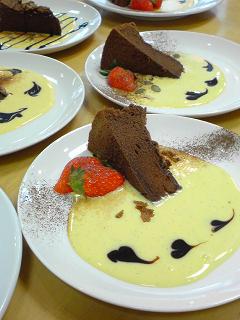 Valentineに贈りたい、プチケーキとデコレーション。_f0177295_13133685.jpg