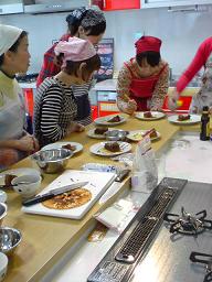 Valentineに贈りたい、プチケーキとデコレーション。_f0177295_1313689.jpg