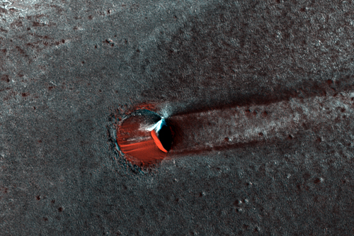 火星の地底世界への入り口か？：火星に存在する奇妙で巨大な穴_e0171614_1743223.jpg