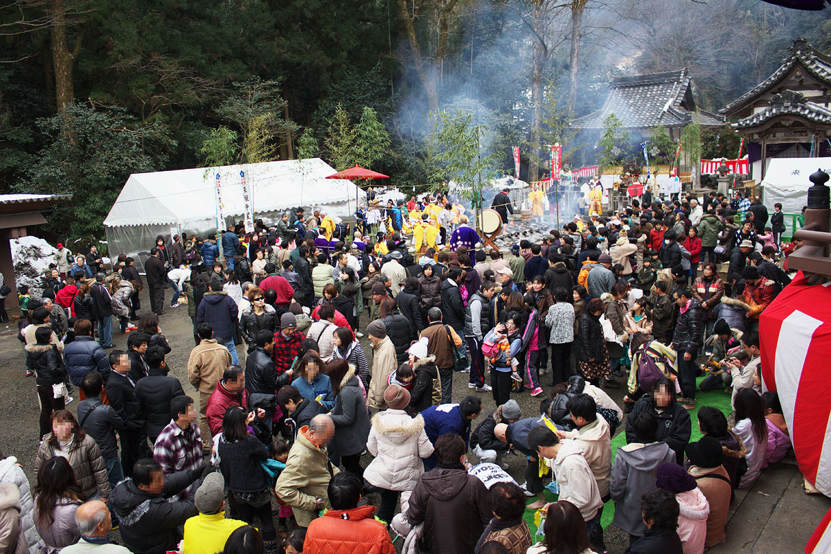 宝雲山明星院「節分来振寺「節分星まつり」　その1　(揖斐郡大野町稲富)_c0115616_5323424.jpg