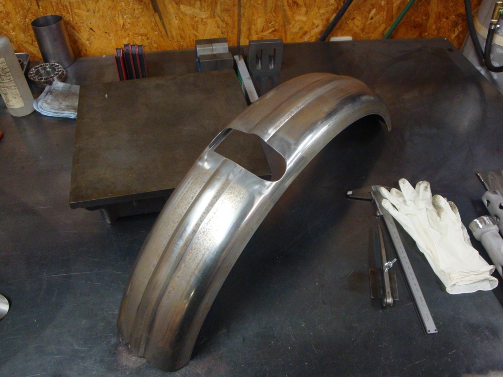 リブフェンダーセンターリブ