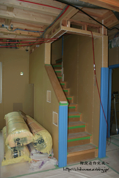 e0216427_23414415.gif