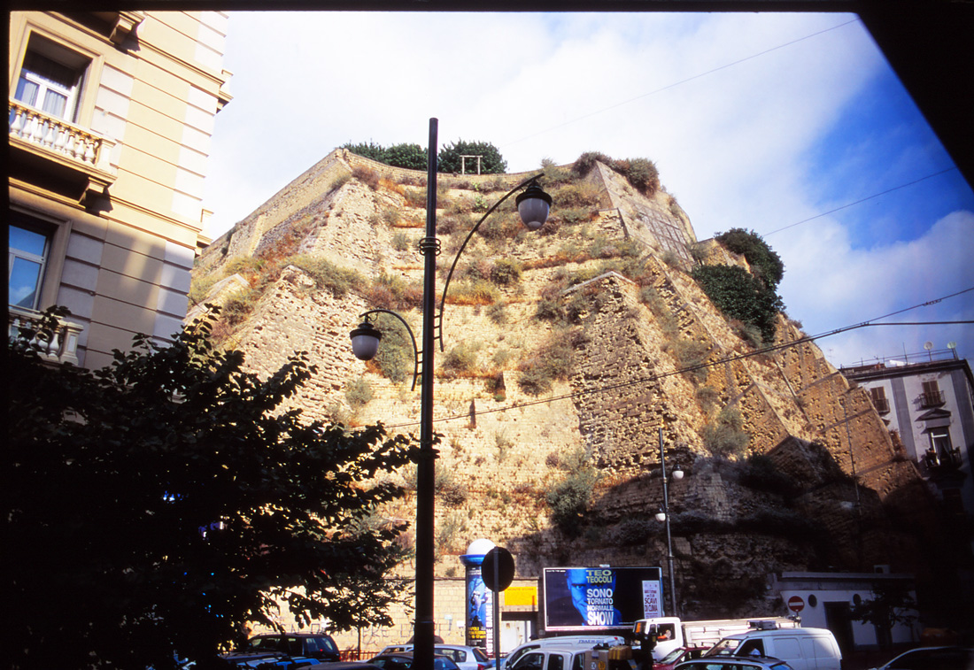 南イタリア紀行　～世界遺産めぐりの旅(1)　ポンペイ遺跡～_c0223825_3102032.jpg