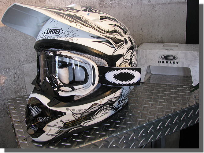 SHOEI シミタール_f0178858_1242243.jpg