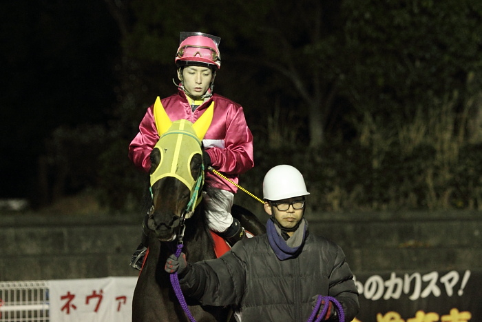 2011年2月12日（土） 高知競馬 10R 土佐巻き特別 C1-1 選抜馬_a0077663_7565964.jpg