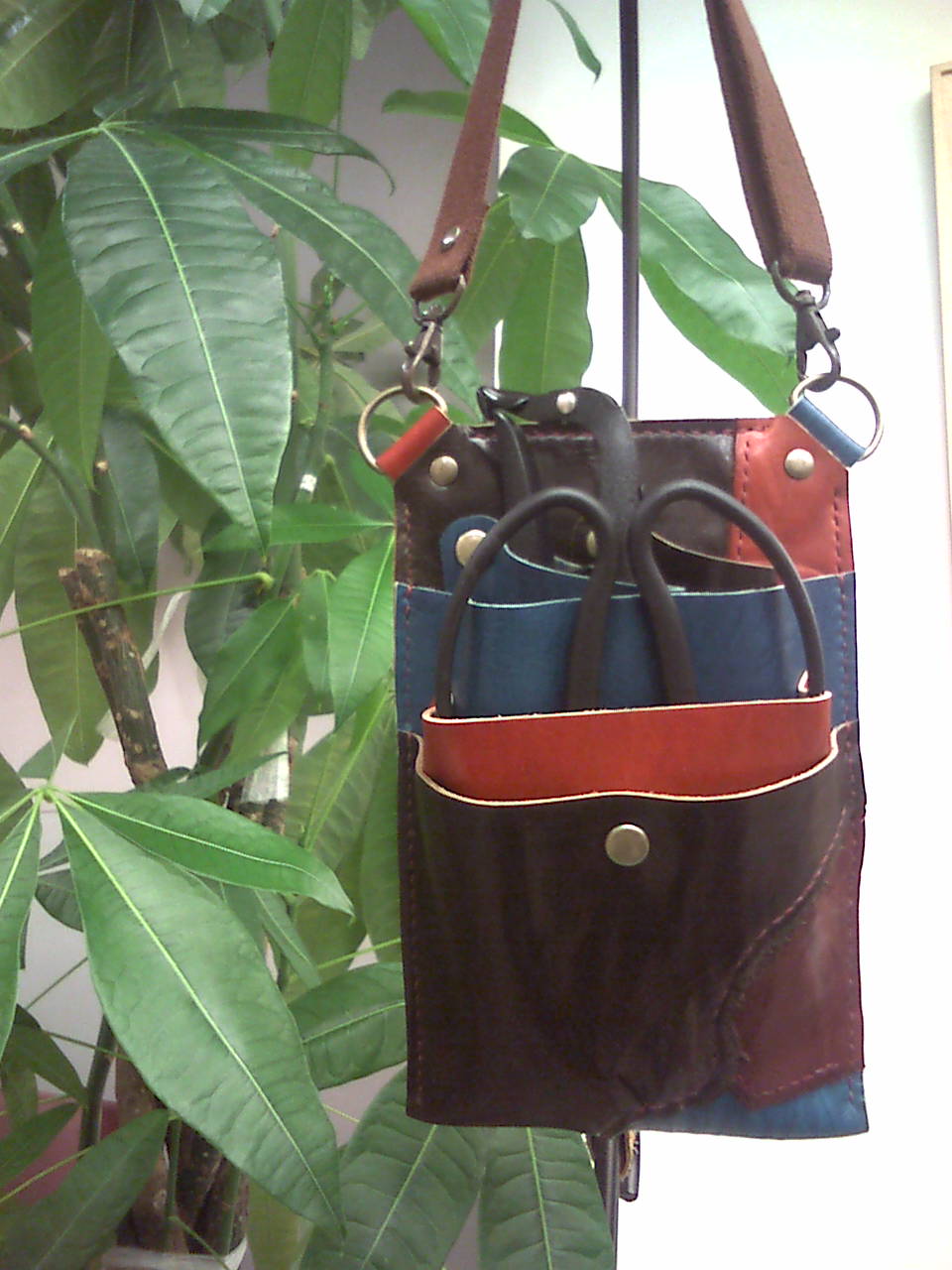 お花屋さんのハサミケース つぎはぎ版 フローリストケース いかが 加茂のへんてこ美容室