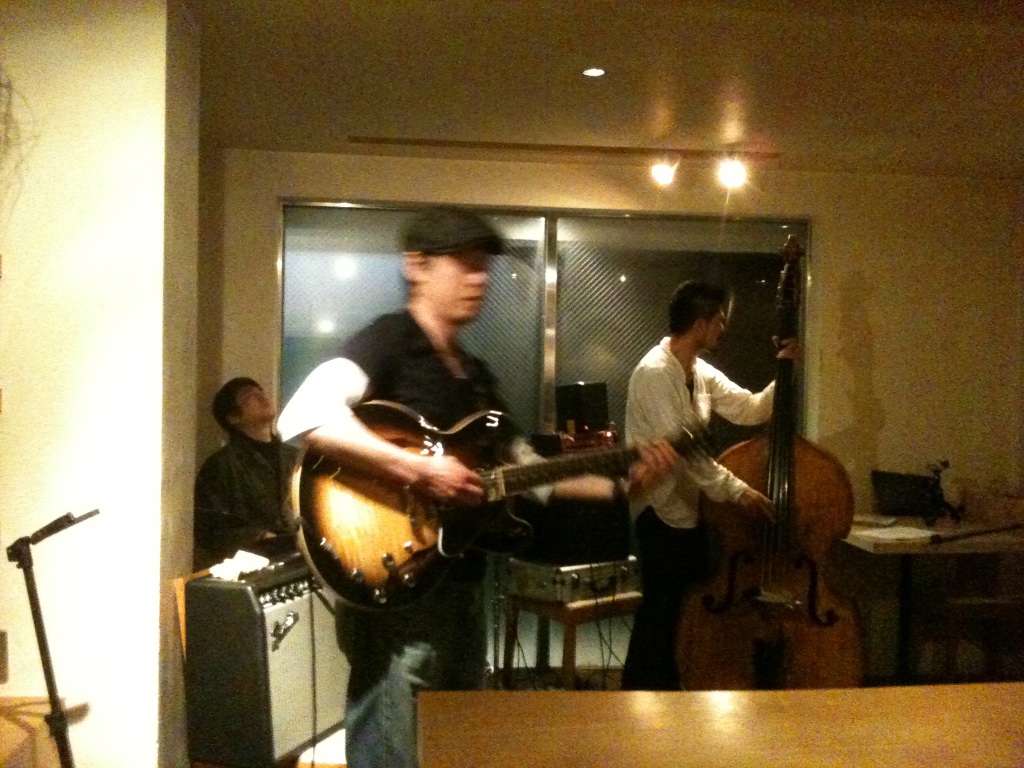 STOUT 今日です。_d0182409_1112019.jpg
