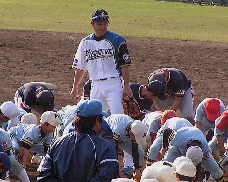 僕らずっと全力で野球少年なんだ　2011年キャンプ・野球教室編_d0113900_166965.jpg