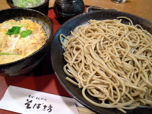 ミニとんかつ丼・そばセット850円_d0188162_19153553.jpg