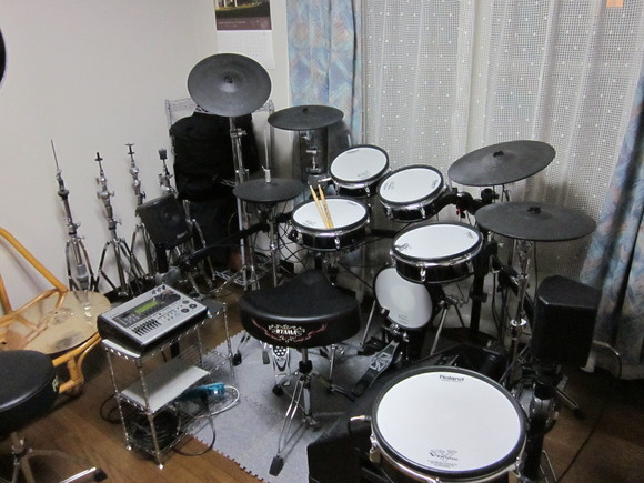 楽器倉庫 レッスン部屋 Blue Night Selection 楽器倉庫 レッスン部屋 Blue Night Selection