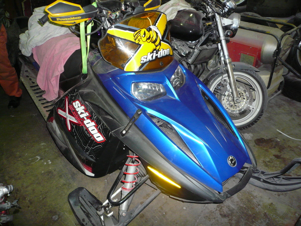 SKI-DOO REV-XP : 車の119番 SKI-DOO REV-XP : 車の119番