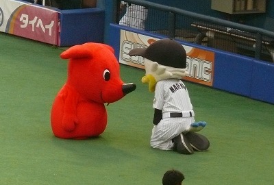 マーフィーも癒され♪_b0166128_10304453.jpg