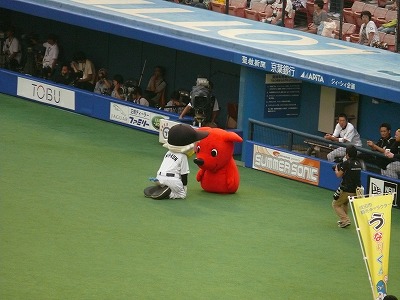 マーフィーも癒され♪_b0166128_10491063.jpg