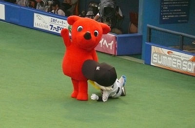 マーフィーも癒され♪_b0166128_10535668.jpg