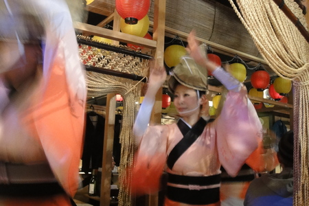 阿波踊り居酒屋（人間の話）_b0190666_02247.jpg