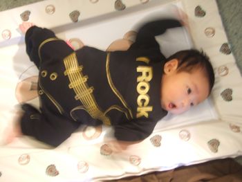 パンクロックベイビー?!_e0030586_20535948.jpg