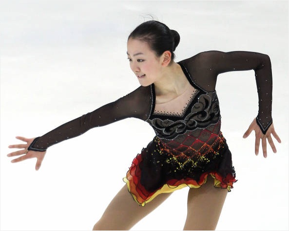 安藤美姫選手、完璧な演技で首位スタート！ －四大陸選手権