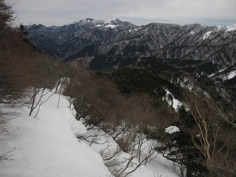 三嶺　大雪　大岩の所で撤退_b0124306_22592928.jpg